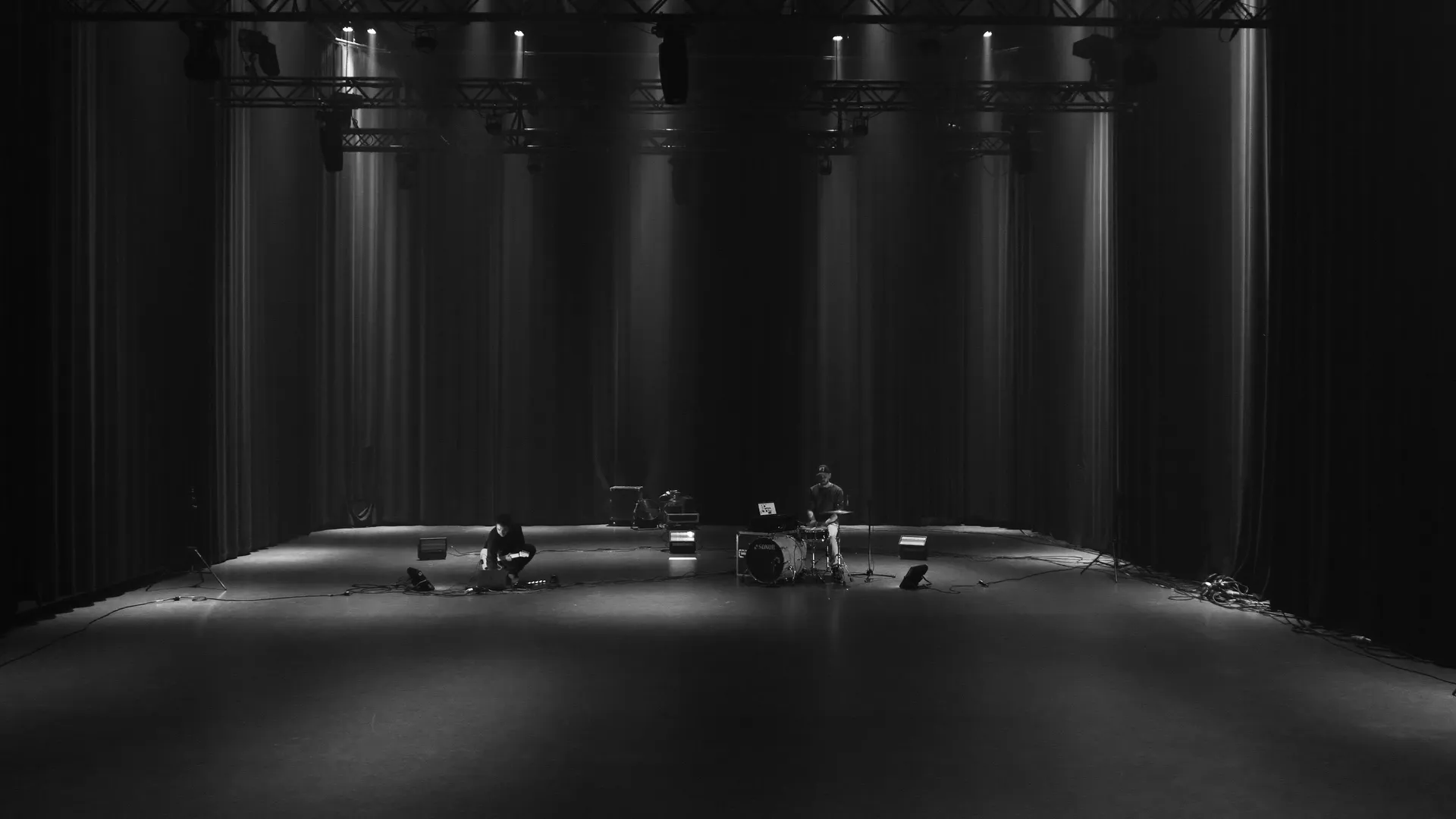 Beam for Max trailer